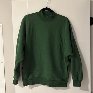 Aritzia Mockneck sweatshirt